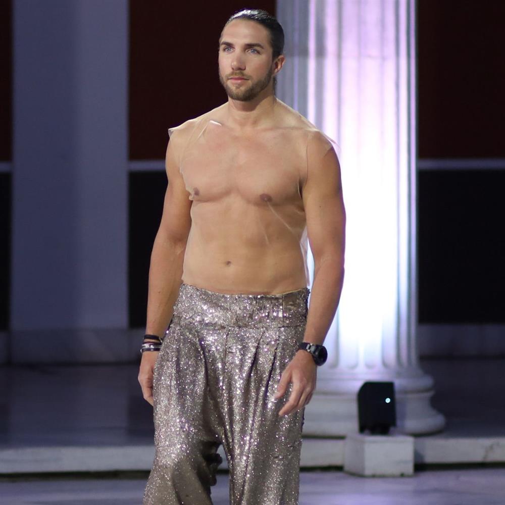 Γιώργος Κόρομι: "Την πρώτη φορά που πήγα στο Survivor είπα ψέματα στη σύντροφό μου"