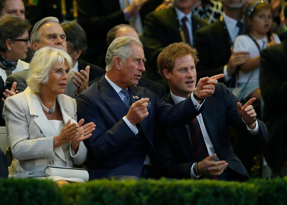 Κάρολος - Καμίλα - Χάρι Κάρολος - Καμίλα - Χάρι