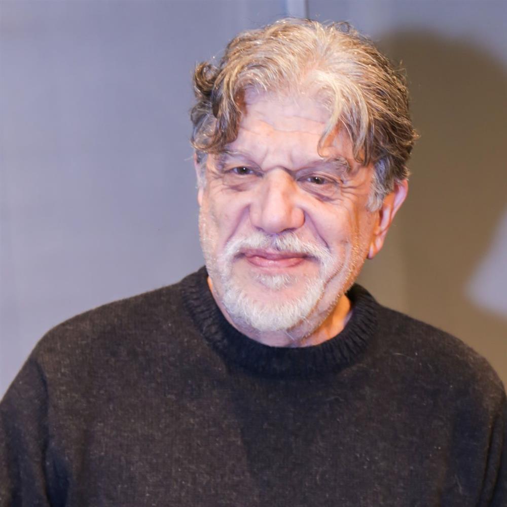 Γιάννης Βούρος: Η συγκινητική αναφορά στον γιο του, Στέφανο - "Είναι ένας μεγάλος δάσκαλος, η διαφορετικότητα είναι πλασματική"