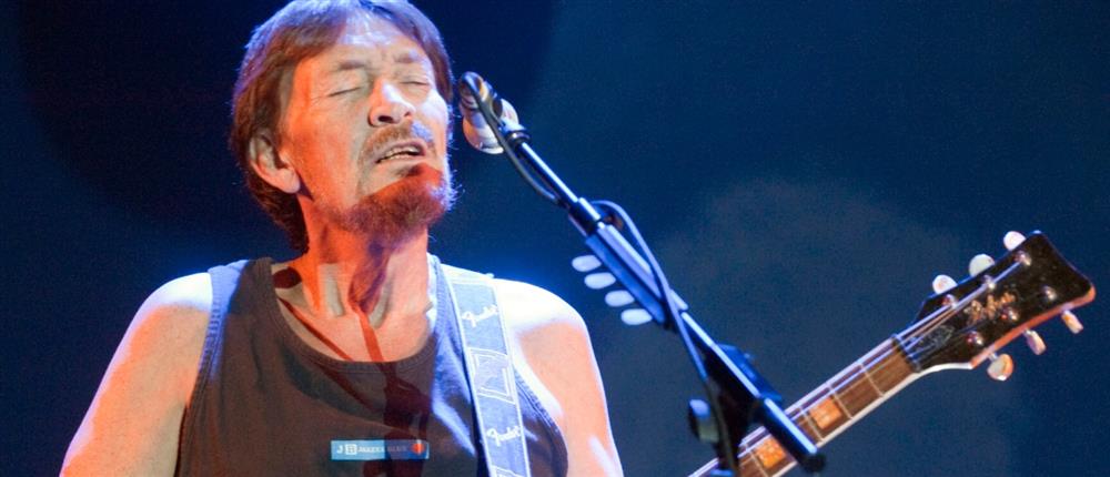 Έφυγε από τη ζωή ο τραγουδιστής Κρις Ρία