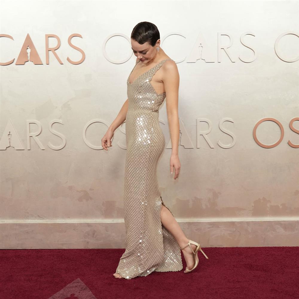 εμφανισεις ema stone