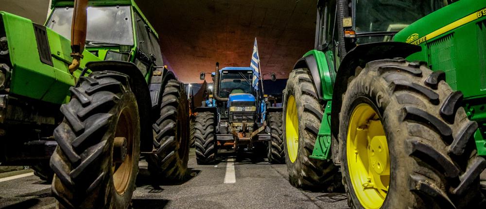 Θεσσαλονίκη: Συνεχίζονται οι πολύωροι αποκλεισμοί στα τελωνεία - Σήμερα αποφασίζεται η πορεία των κινητοποιήσεων