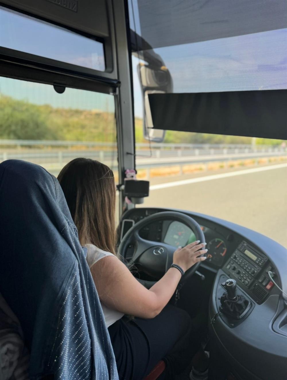 23χρονη - οδηγός - λεωφορείου