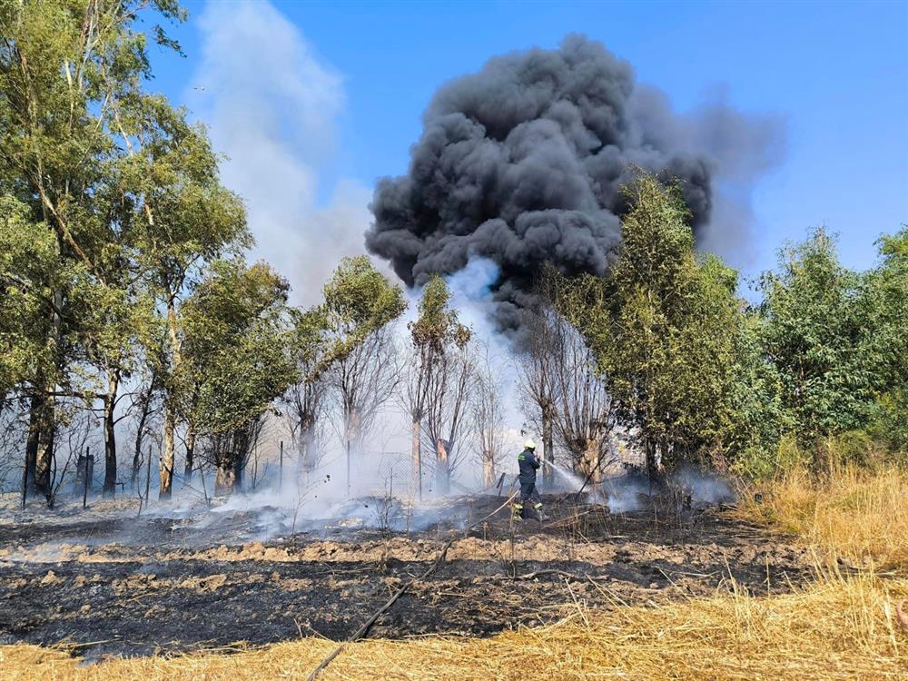 Αχαΐα - εργοστάσιο πλαστικών - φωτιά Αχαΐα - εργοστάσιο πλαστικών - φωτιά