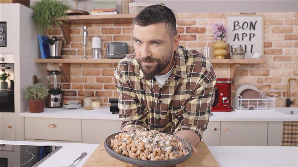 ΣΤΗΝ ΚΟΥΖΙΝΑ ΜΕ ΤΟΝ ΓΑΒΡΙΗΛ ΝΙΚΟΛΑΙΔΗ – ΕΠΕΙΣΟΔΙΟ 03