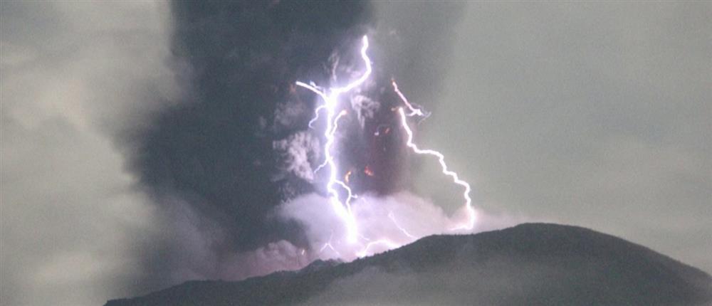 Ινδονησία - Έκρηξη ηφαιστείου Ινδονησία - Έκρηξη ηφαιστείου