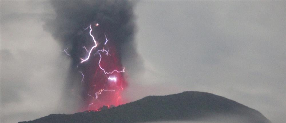 Ινδονησία - Έκρηξη ηφαιστείου Ινδονησία - Έκρηξη ηφαιστείου