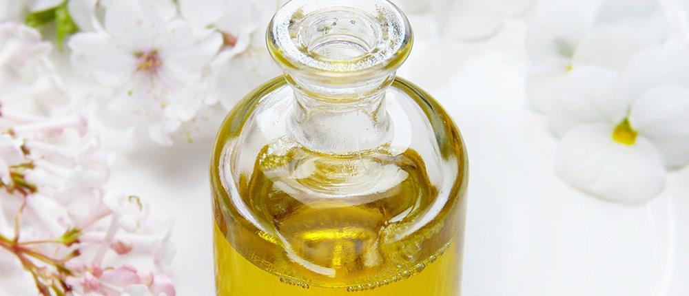 Η αληθινή ιστορία του αρώματος: Από τους ναούς της Αιγύπτου, στα παριζιάνικα μπουκάλια