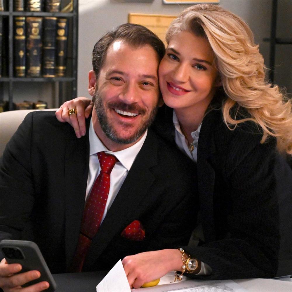 Μαμά στα κρυφά: Στα γυρίσματα της νέας ρομαντικής κομεντί της ΕΡΤ - Πότε κάνει πρεμιέρα;