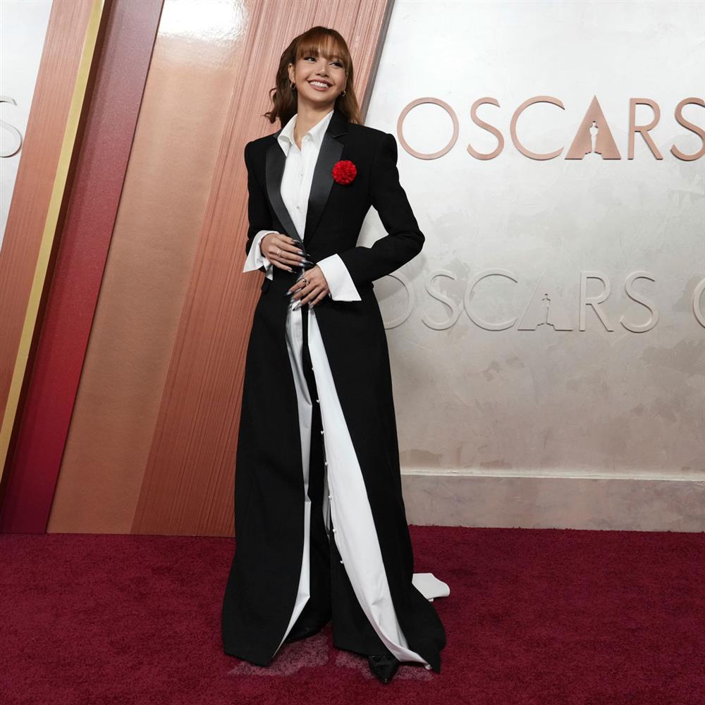 εμφανισεις lisa