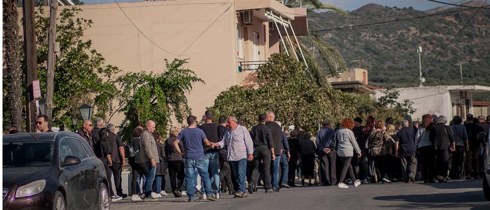 Βορίζια: "Βουβός" πόνος στην κηδεία της 56χρονης