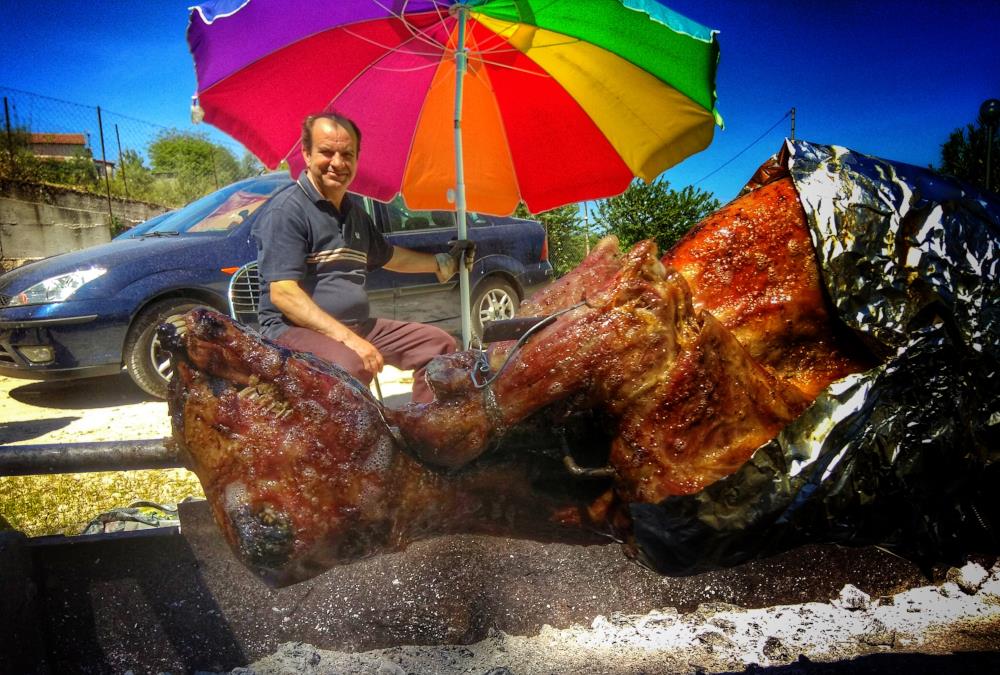 Πάσχα - Αρνί - σούβλισμα