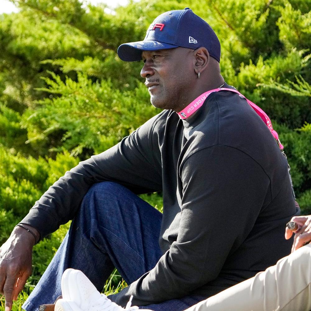 Στην Αθήνα ο Μάικλ Τζόρνταν: Το δείπνο προς τιμήν του στο Καβούρι