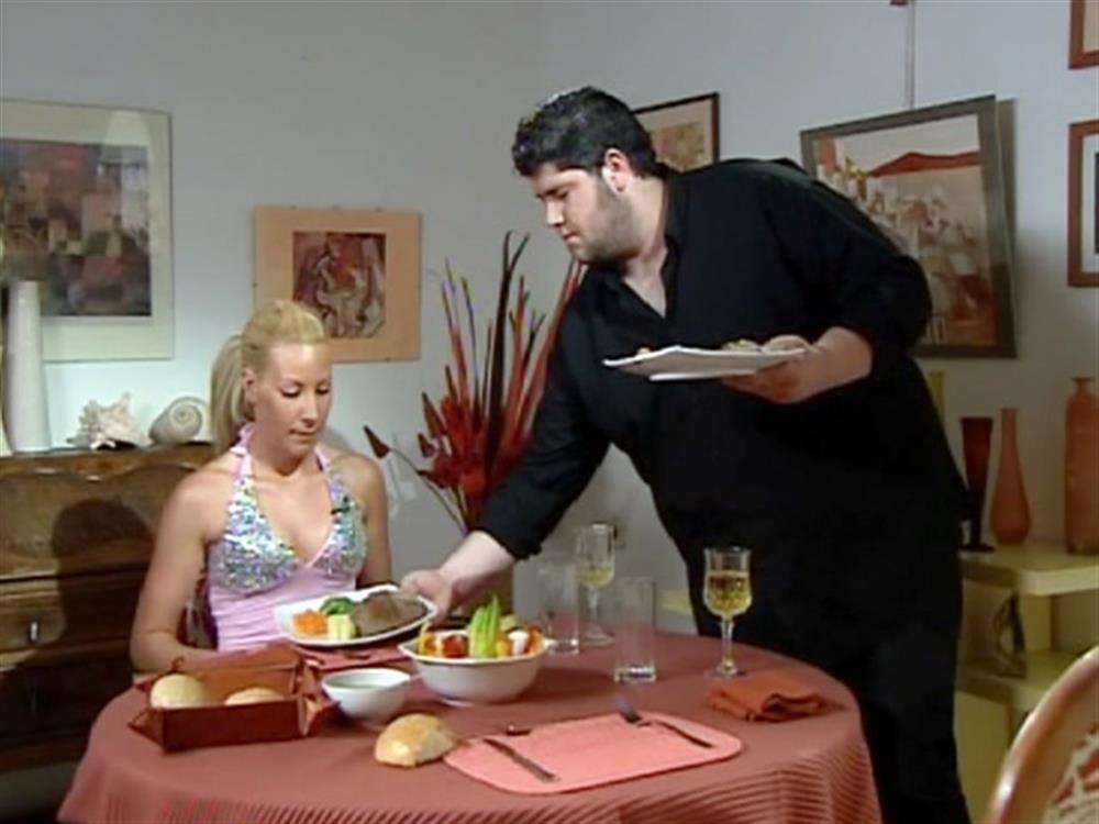 Love Bites (επεισ. 203)