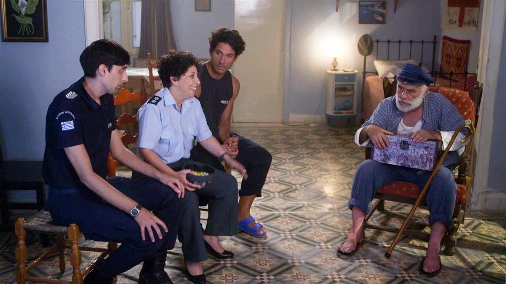 "Εκτός υπηρεσίας": τα πρώτα δύο επεισόδια της σειράς του ΑΝΤ1