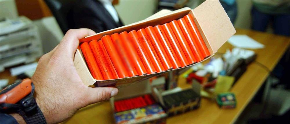 Σαφάρι της ΕΛΑΣ: Εκρηκτικά, εκατοντάδες κροτίδες και συλλήψεις