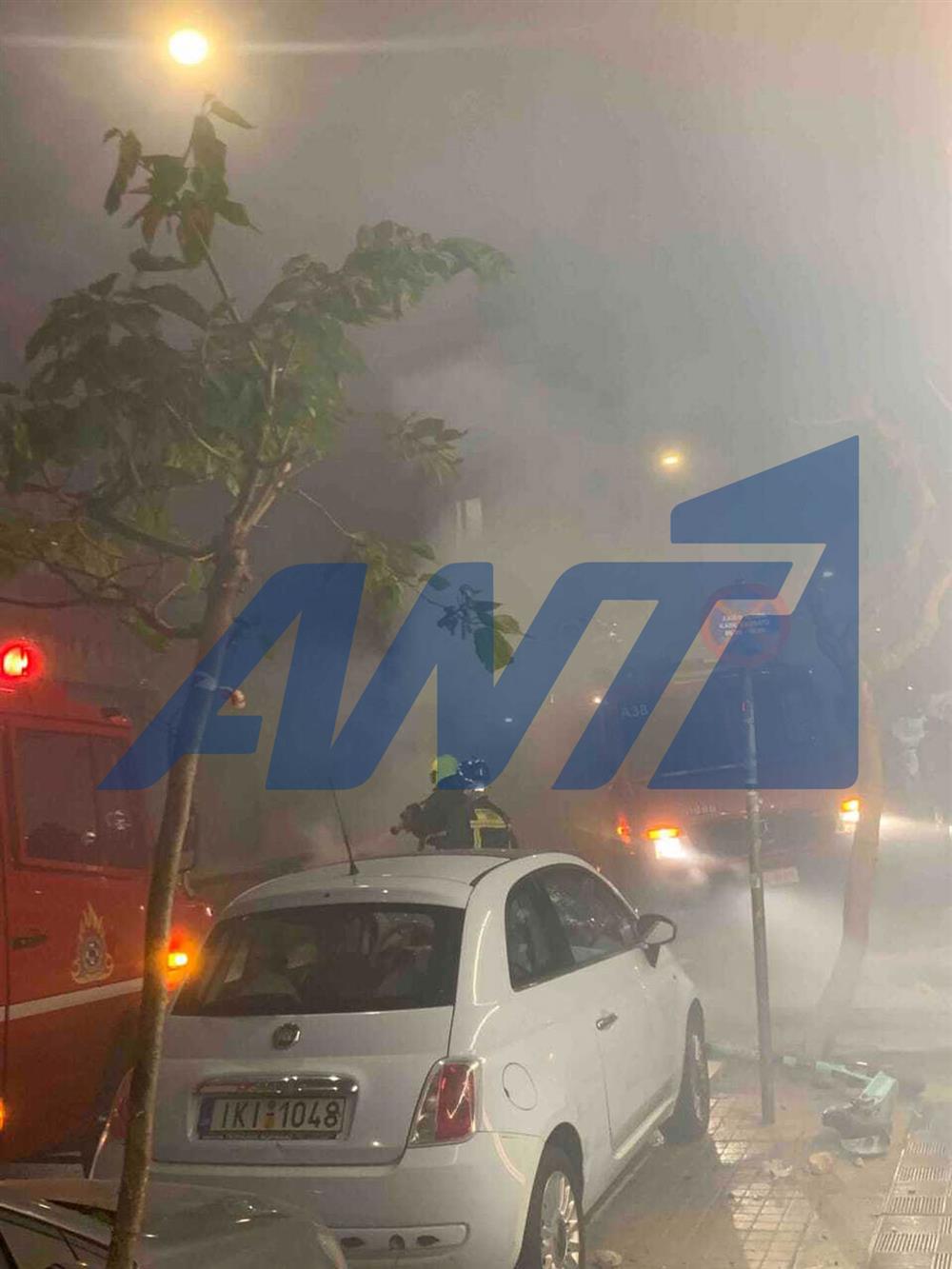 Εξάρχεια - Επεισόδια - φωτιά σε αμάξια