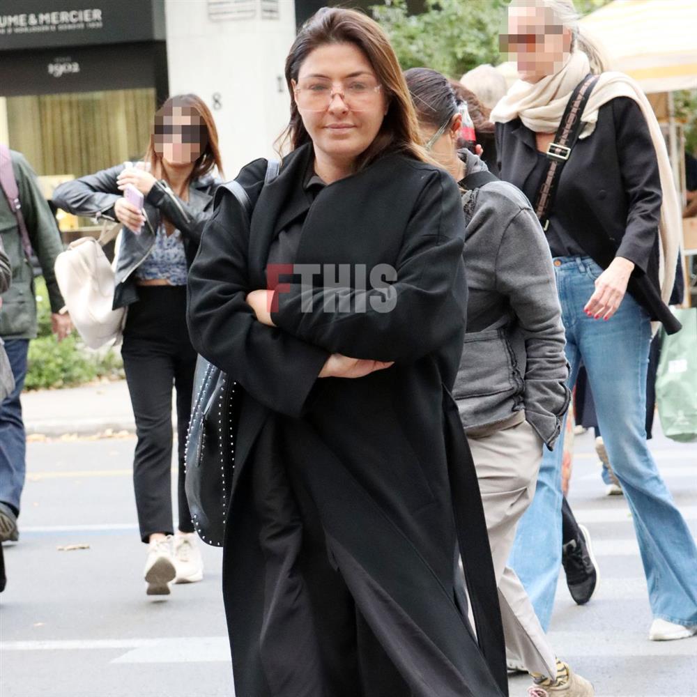 Έλενα Παπαρίζου