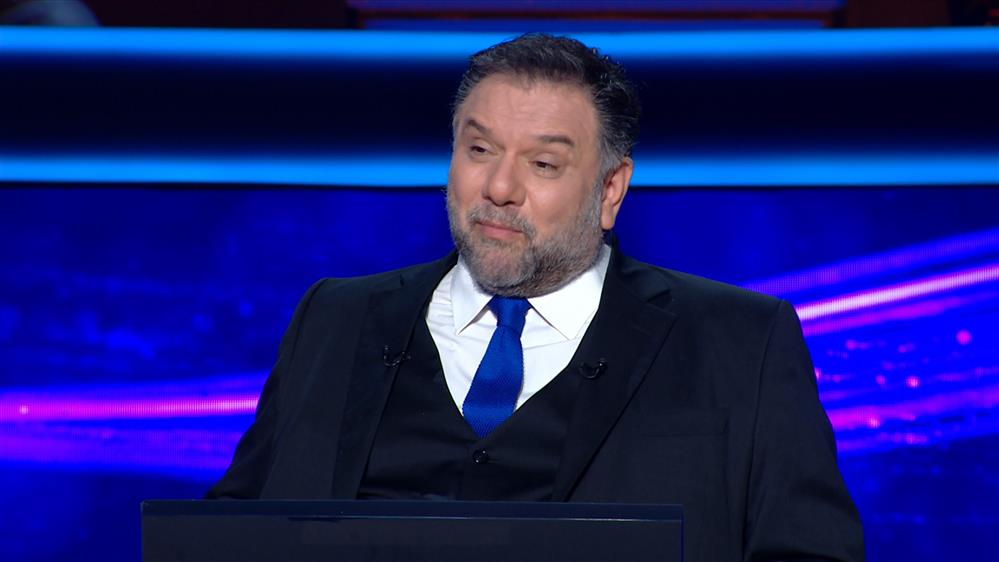 ΠΟΙΟΣ ΘΕΛΕΙ ΝΑ ΓΙΝΕΙ ΕΚΑΤΟΜΜΥΡΙΟΥΧΟΣ; - ΕΠΕΙΣΟΔΙΟ 118 – 3η ΣΕΖΟΝ

