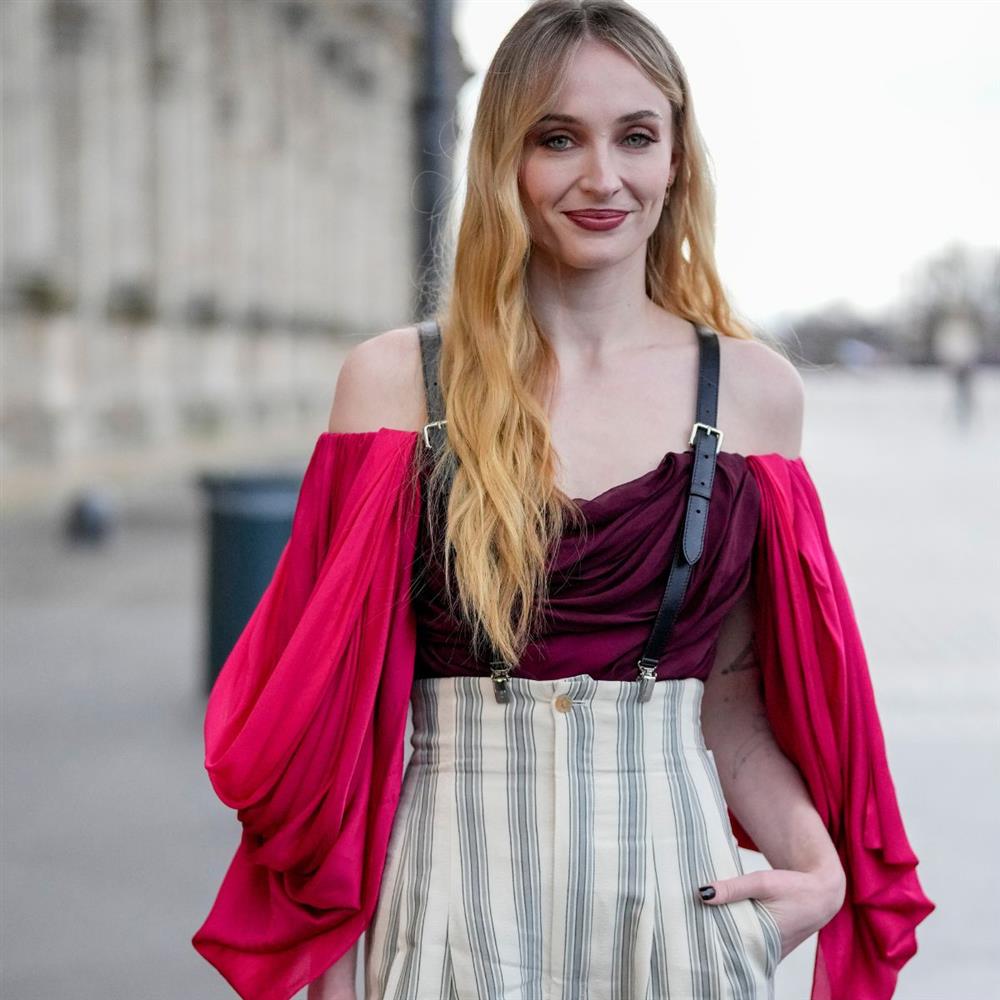 Ξανά single η Σόφι Τέρνερ: Χώρισε από τον Πέρεγκριν Πίρσον