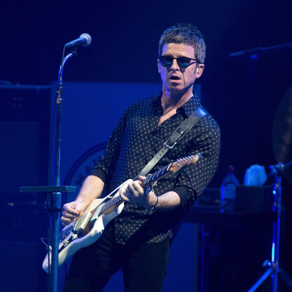 Oasis: Το ποσό - μαμούθ που έχασαν από απάτες στα social media θαυμαστές τους προσπαθώντας να αγοράσουν εισιτήρια για συναυλίες