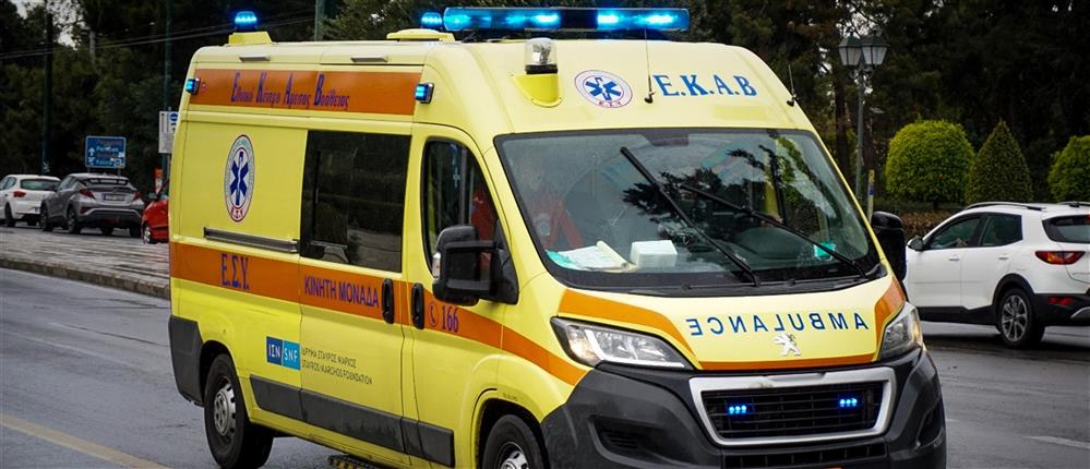ΕΚΑΒ - Ασθενοφόρο