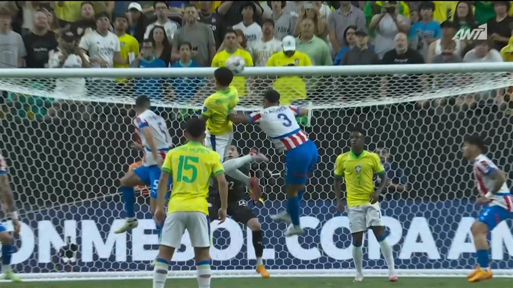 COPA AMERICA 2024 | Παραγουάη - Βραζιλία | Άστοχη κεφαλιά του Μαρκίνιος από την καρδιά της περιοχής