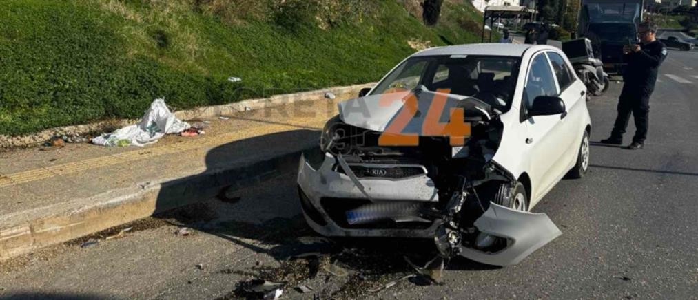 Ηράκλειο: Σφοδρή σύγκρουση μηχανής με δύο ΙΧ – Νεκρός ο 65χρονος αναβάτης (εικόνες)
