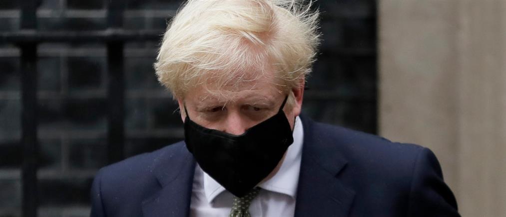 Βρετανία: Έκθεση "καίει" τον Μπόρις Τζόνσον για την πανδημία – "Θα μπορούσαν να είχαν σωθεί πάνω από 20.000 ζωές"