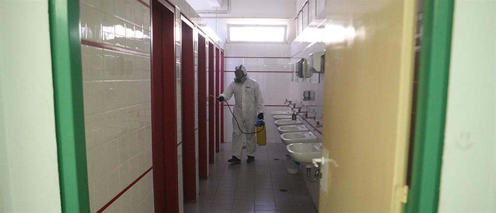 Κορονοϊός: κλείσιμο των σχολείων ζητά ο Πατούλης