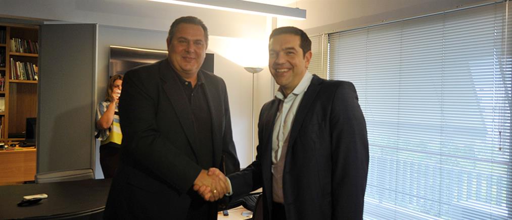 Δύο… γραβάτες το δώρο του Καμμένου στον Τσίπρα