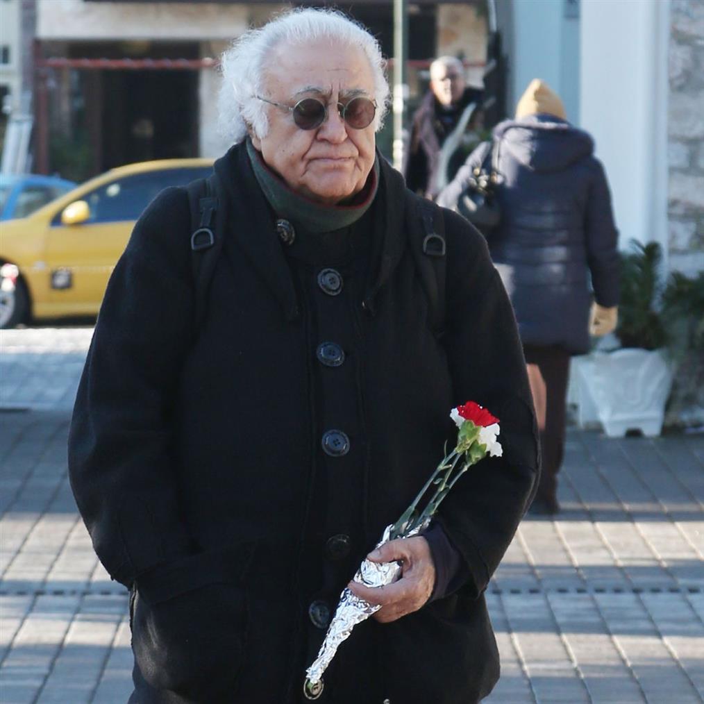 Τάσος Μπιρσίμ: Το "αντίο" της ΕΡΤ στον σκηνοθέτη - "Μια μεγάλη προσωπικότητα της ελληνικής τηλεόρασης"