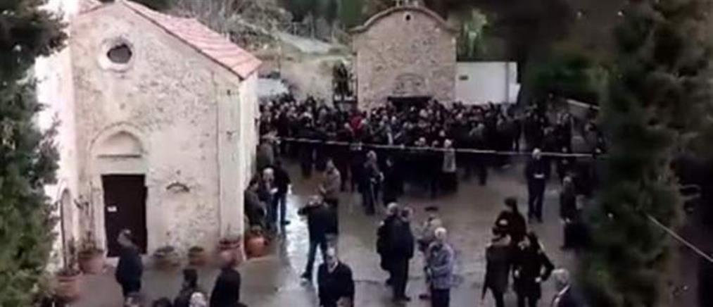 “Αποχαιρέτησαν” τον ηγούμενο με καταιγισμό από μπαλωθιές (βίντεο)