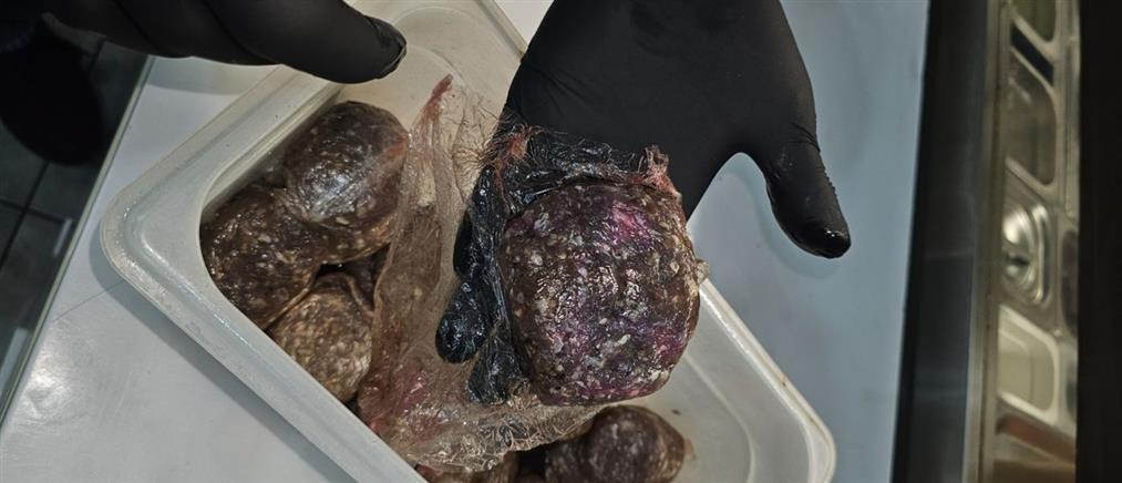 Σαρωτικοί έλεγχοι στην Αττική: Κατασχέθηκαν 12 τόνοι αλλοιωμένων τροφίμων