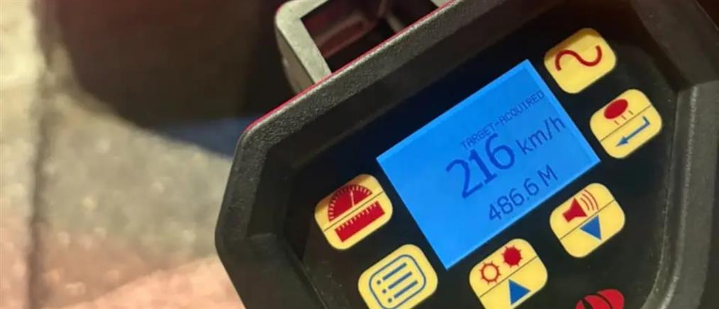 Λεωφόρος Βουλιαγμένης: Γνωστός επιχειρηματίας συνελήφθη γιατί έτρεχε με 216 χιλιόμετρα