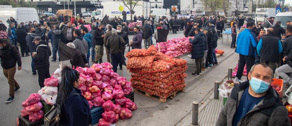 Αναστέλλεται η απεργία των λαϊκών αγορών
