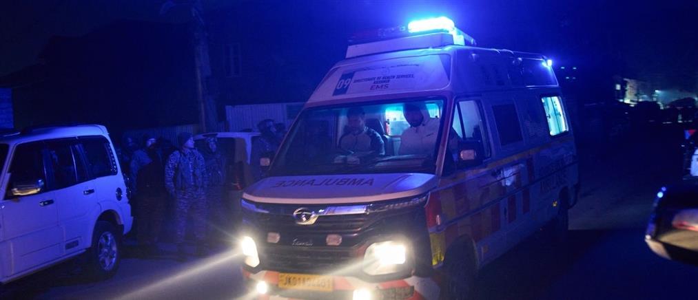 Ινδία: Τουλάχιστον 9 νεκροί και 29 τραυματίες από την ισχυρή έκρηξη σε αστυνομικό τμήμα