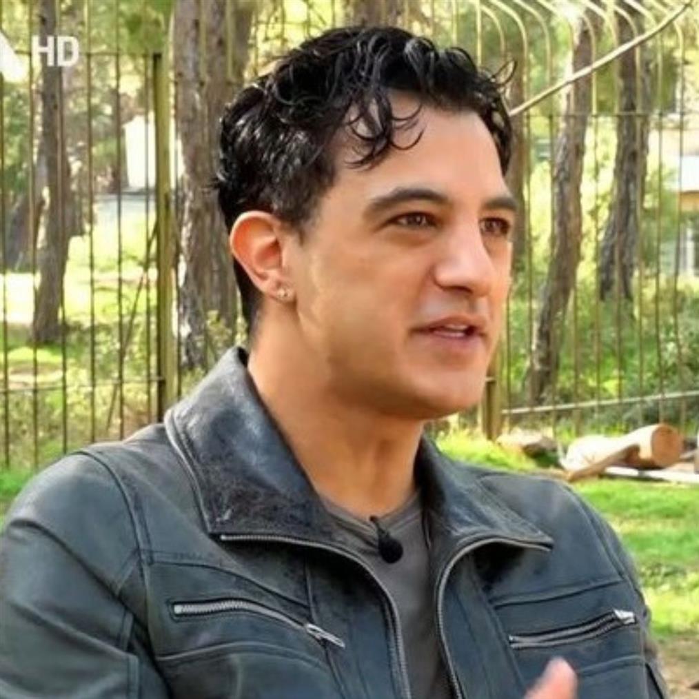 Δήμος Αναστασιάδης: Η καθημερινότητα με την Τζένη Θεωνά μετά τον ερχομό του δεύτερου παιδιού - "Κοιταζόμαστε και λέμε δες τι φτιάξαμε"