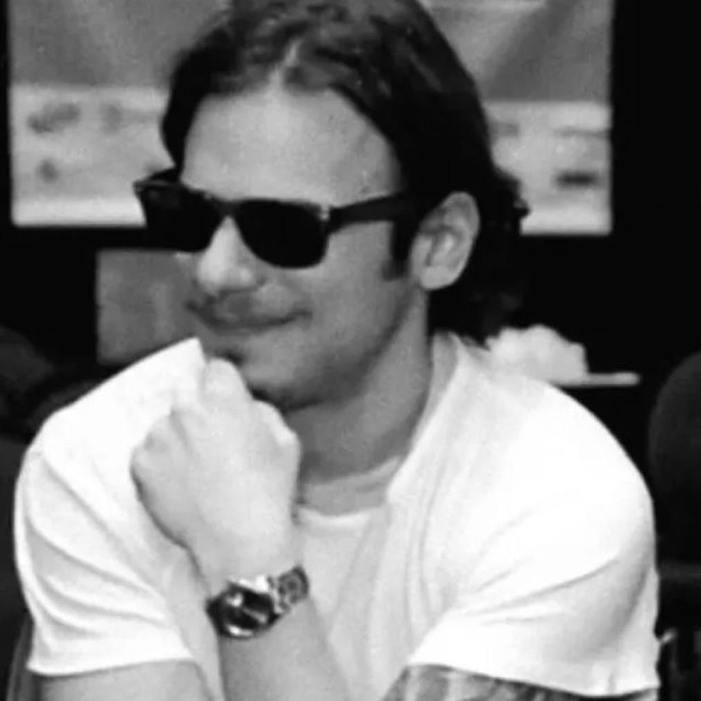 Γιώργος Σμαραγδής: Νεκρός μετά από ατύχημα με πατίνι ο Ελληνοαμερικανός μουσικός 
