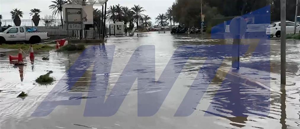 Κακοκαιρία: Σε συναγερμό και πάλι τα Νότια Προάστια - Βούλιαξαν οι δρόμοι (βίντεο)