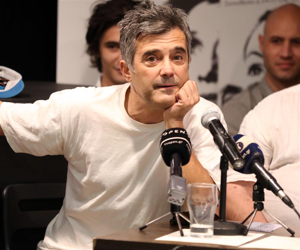 Γεράσιμος Γεννατάς: Η αποκάλυψη για τα χρήματα που παίρνει από τις επαναλήψεις σειρών