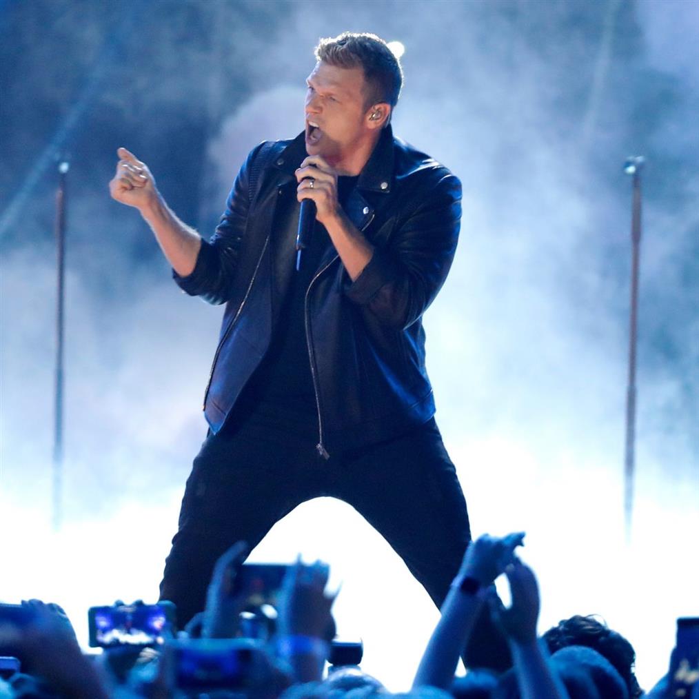 Σε νέες νομικές περιπέτειες ο Νικ Κάρτερ: Γυναίκα τον κατηγορεί για σεξουαλική κακοποίηση και μετάδοση ΣΜΝ