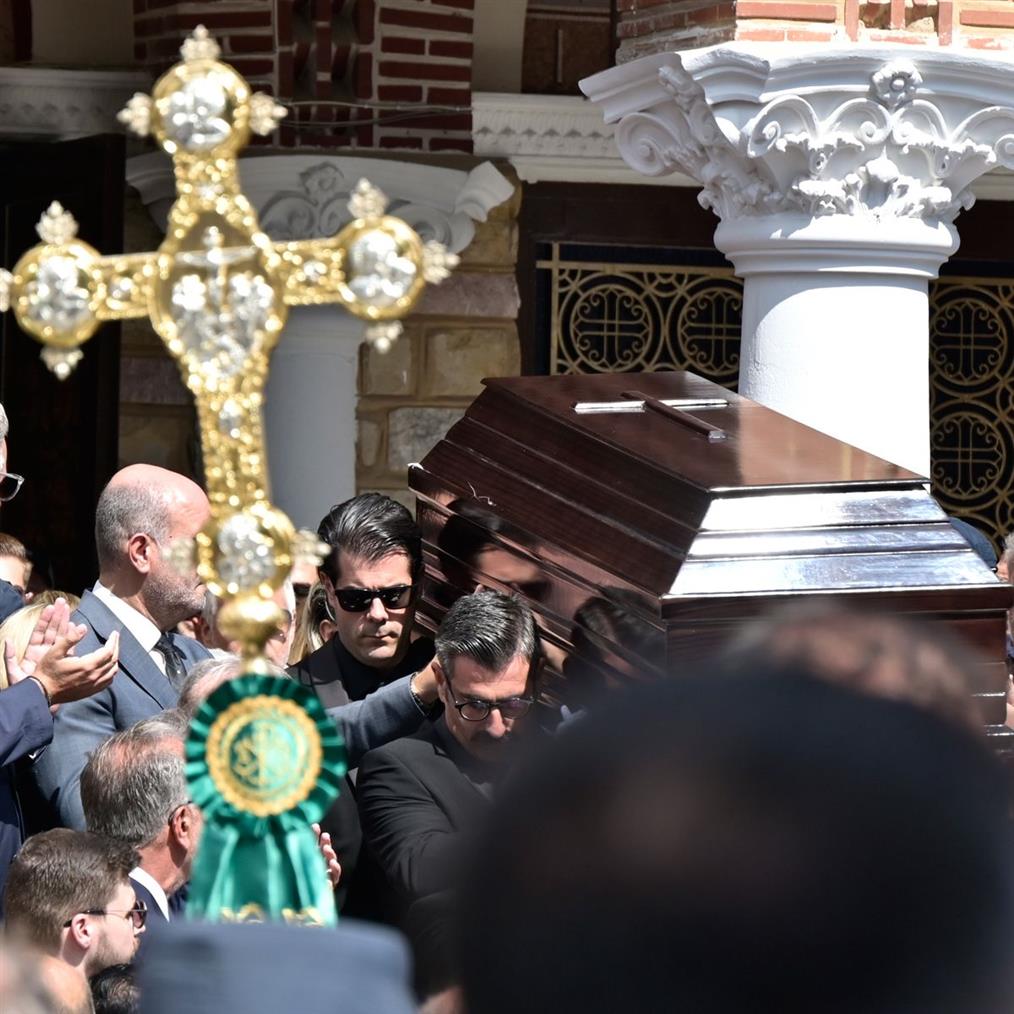 Γιώργος Μαζωνάκης