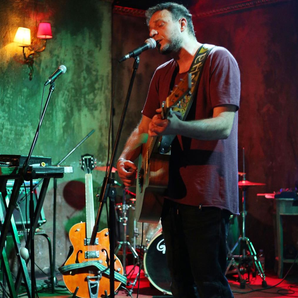 Γιώργος Ρους: Πως είναι o τραγουδιστής σήμερα 14 χρόνια μετά τις "Εξαιρέσεις";