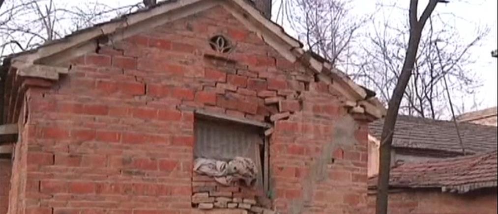 Η στιγμή του σεισμού που σκότωσε δύο ανθρώπους (Βίντεο)