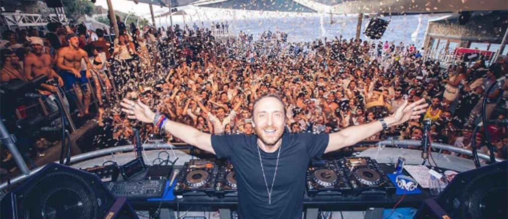 Ρέμος, Ψινάκης, Νομικού χορεύουν στους ρυθμούς David Guetta στη Μύκονο (βίντεο)