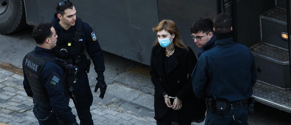 Αναβλήθηκε η δίκη της Ρούλας Πισπιρίγκου για τον θάνατο της Τζωρτζίνας - Παρών ο Μάνος Δασκαλάκης