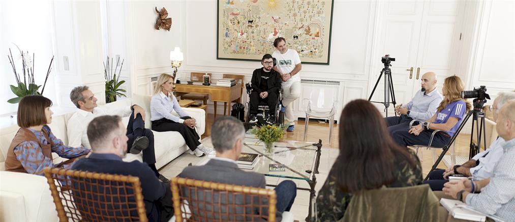 Συνάντηση Μητσοτάκη με μαραθωνδρόμους εν όψει του 42ου Αυθεντικού Μαραθωνίου