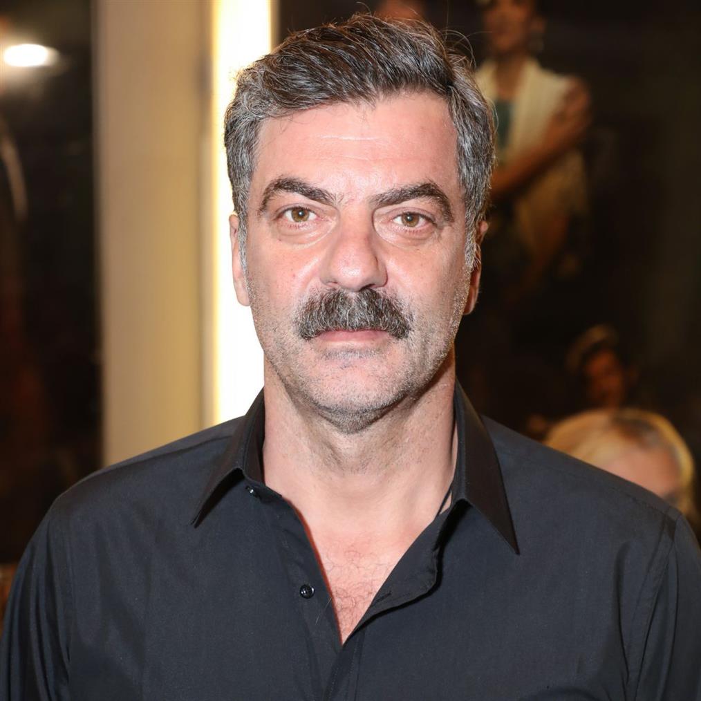 Στάθης Μαντζώρος: Οι τελευταίες εξελίξεις με την υγεία του - Διαρκώς στο πλευρό του η σύζυγος & η αδερφή του