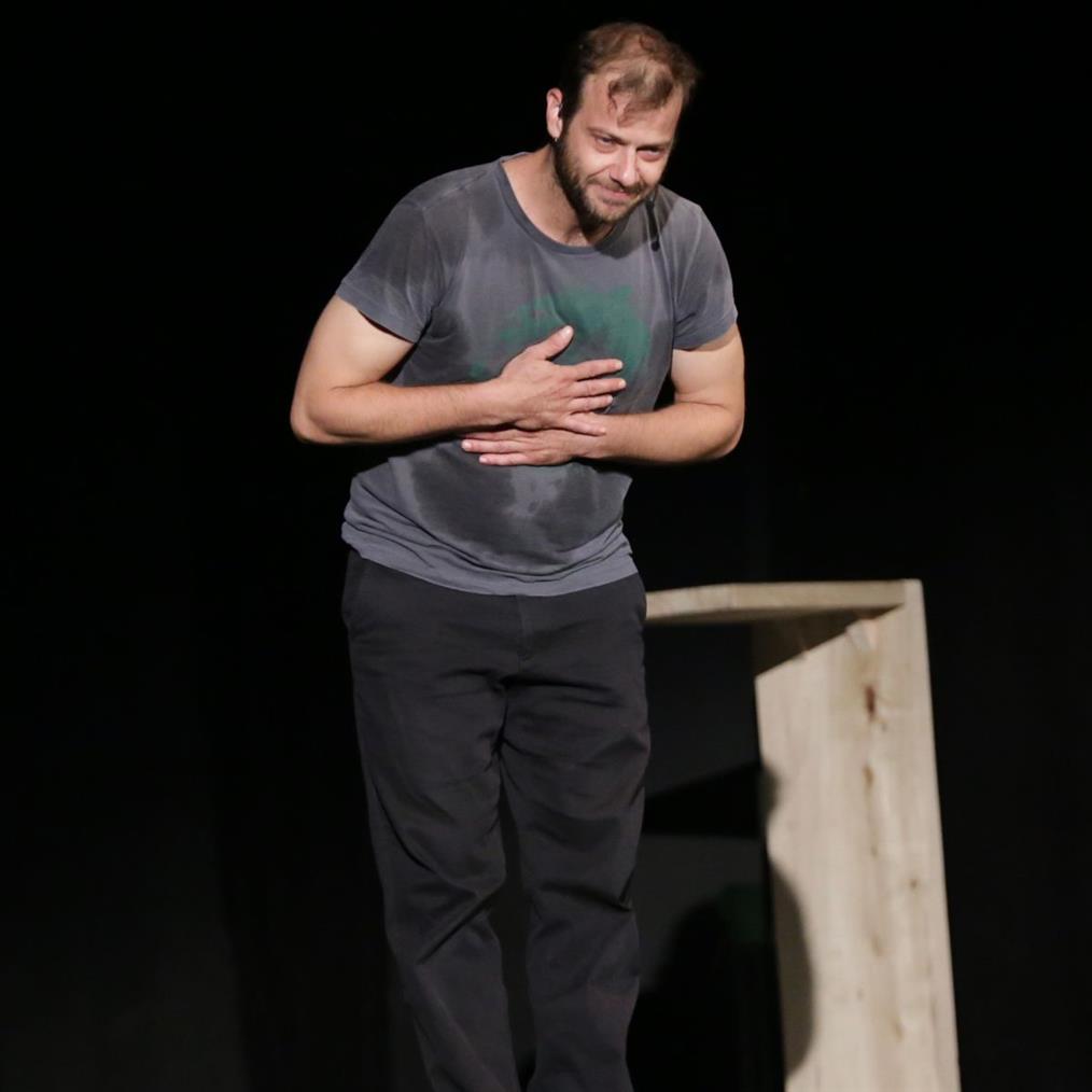 Ορέστης Τζιόβας: Η αποκάλυψη για την προσωπική του ζωή - "Είμαι μαζί με μια κοπέλα και είμαστε μια χαρά"